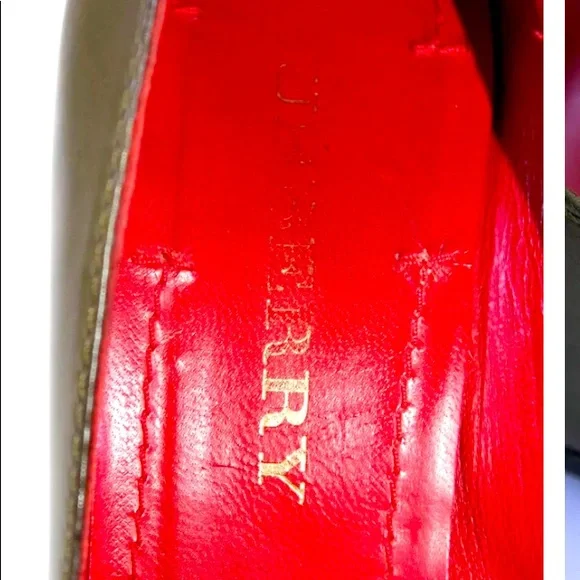💞💞SALE💞💞LIKE NEW💞💞BURBERRY💞💞